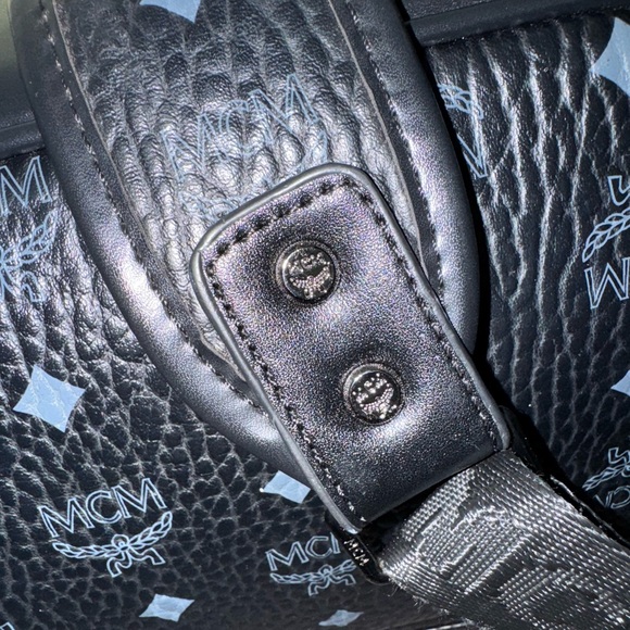 MCM STARK BACKPACK
VISETOS SIDE STUDS
MEDIUM BLACK - Picture 3 of 8